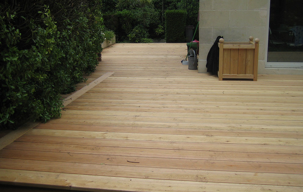 Terrasse en mélèze